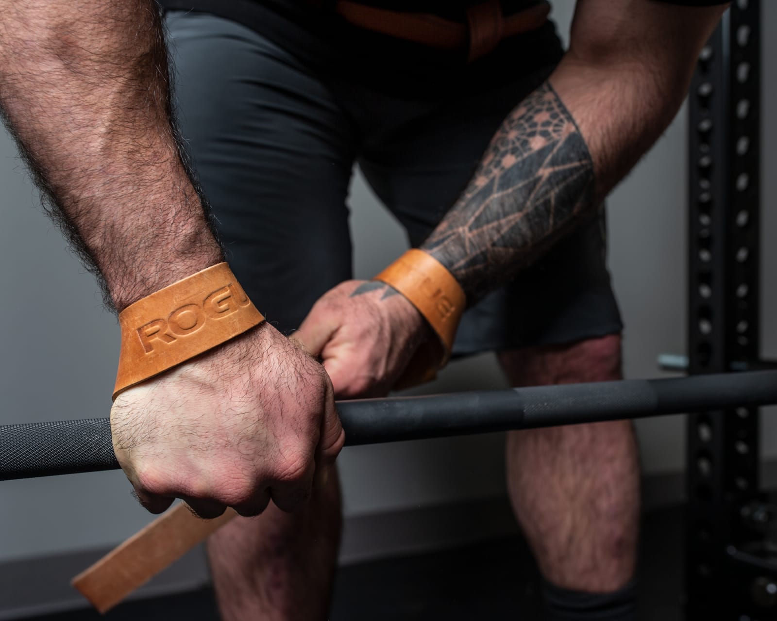 ROGUE リストストラップ　レザー Amazon.co.jp: ROGUE FITNESS ローグ レザー リストストラップ